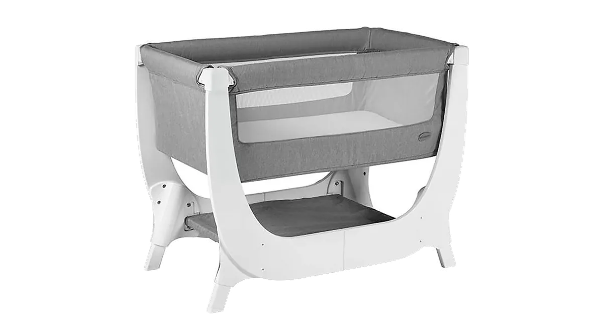 SHNUGGLE Babyseng Air Bedside Crib Dove Grey fra Kids-world, grå